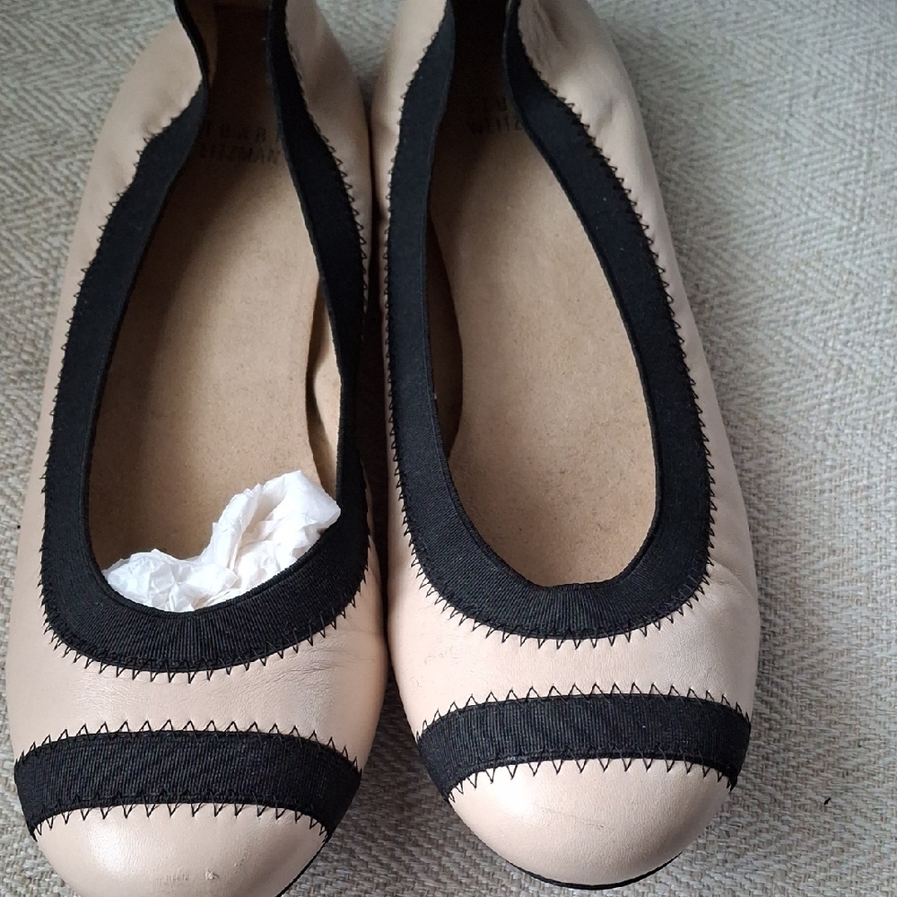 Stuart Weitzman Nude and Black Leather Ballet Flats